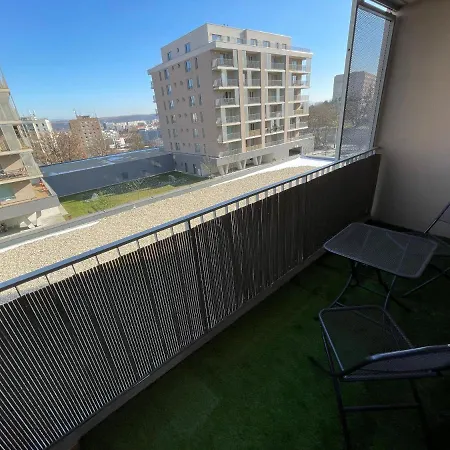 Lejlighed Modern And Quiet With Air Conditioning And Private Parking *