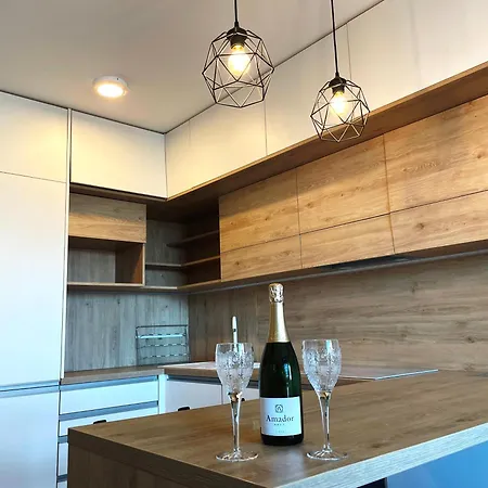 Appartement Designer Apt Near Old Town With Ac, Private Parking, Loggia Košice