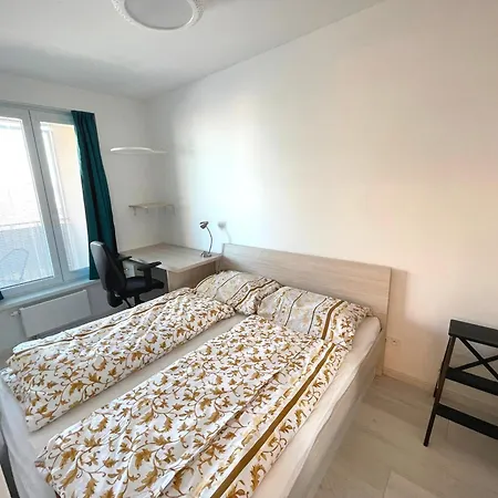 Designer Near Old Town With Ac, Private Parking, Loggia Kassa