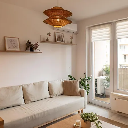 Designer Near Old Town With Ac, Private Parking, Loggia Košice